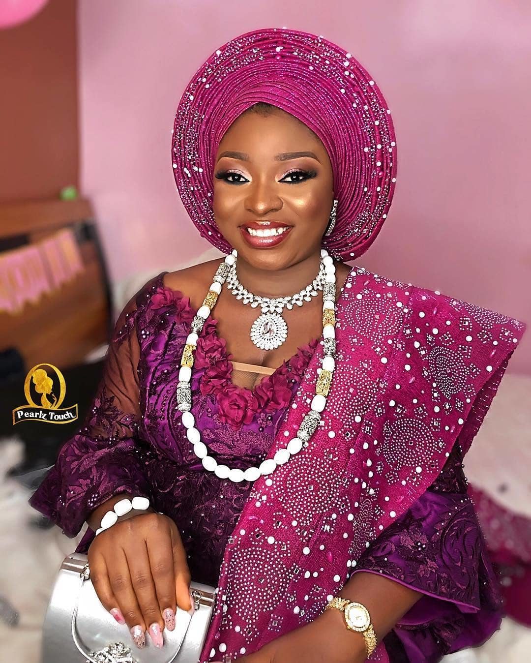 Her Groom Tied her Gele Just before they Got Traditionally Hitched
