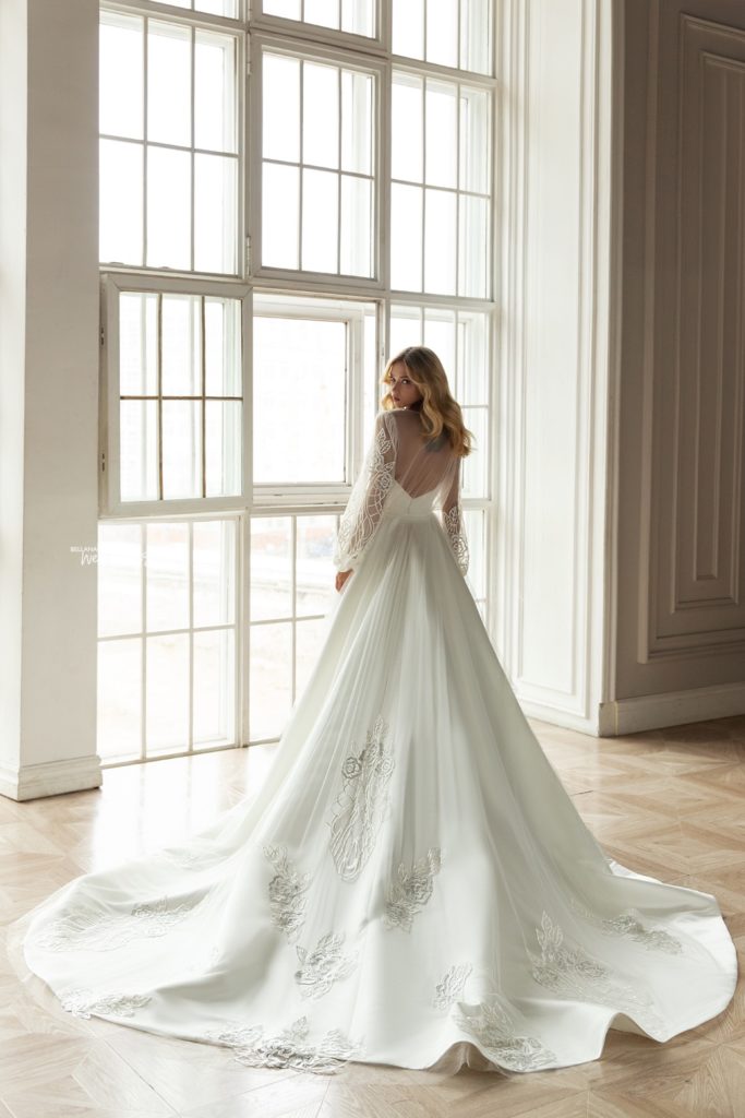 Eva Lendel's Less is More 2021 Bridal Collection is For Every Bride