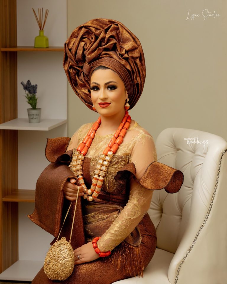 Rock This Lustrous Asooke For Your Trad & Slay For The Culture!