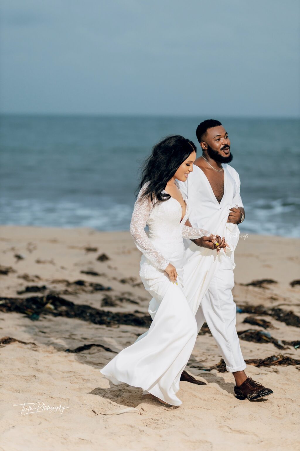 Catch all the Feels of Love With This Beach Wedding - themed Shoot