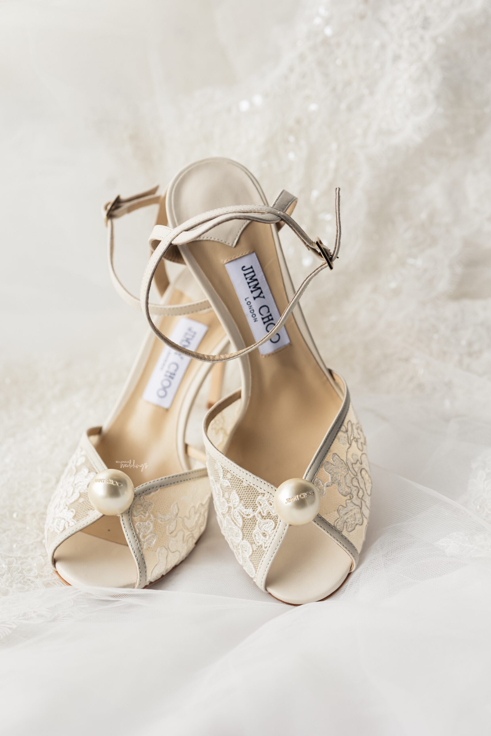 Of Beauty, Love & Colours! Enjoy The #HappilyEverRG Trad & White ...