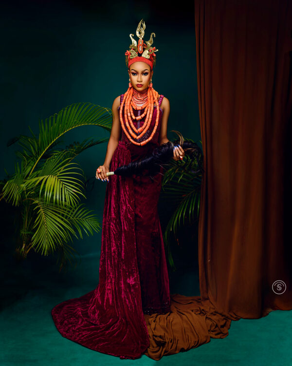 Let’s Talk Beauty & Elegance With This Regal Edo Beauty Look!